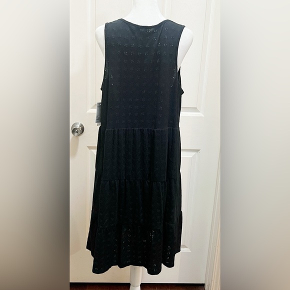 NWT SONOMA Goods For Life Women's Button
Down Eyelet Tiered Dress size Large - Picture 6 of 7